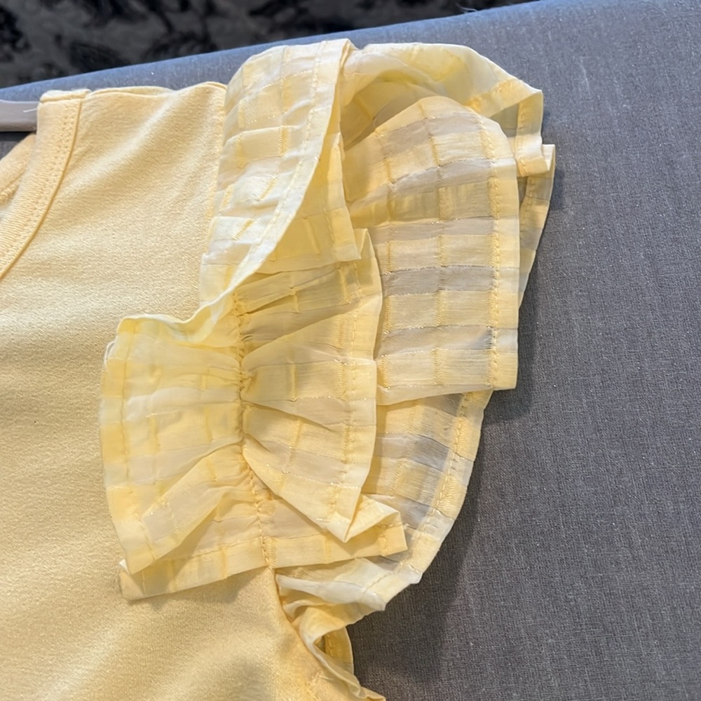 Flutter sleeve top - Picture 7 of 9